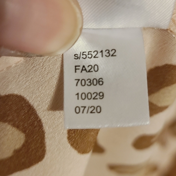 Ann Taylor Factory | Women's Leopard Print Button-Down Blouse (Size Large) - Picture 6 of 13